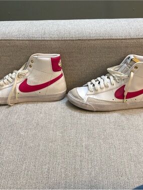Nike Blazer World Tour White Sneakers with Pink